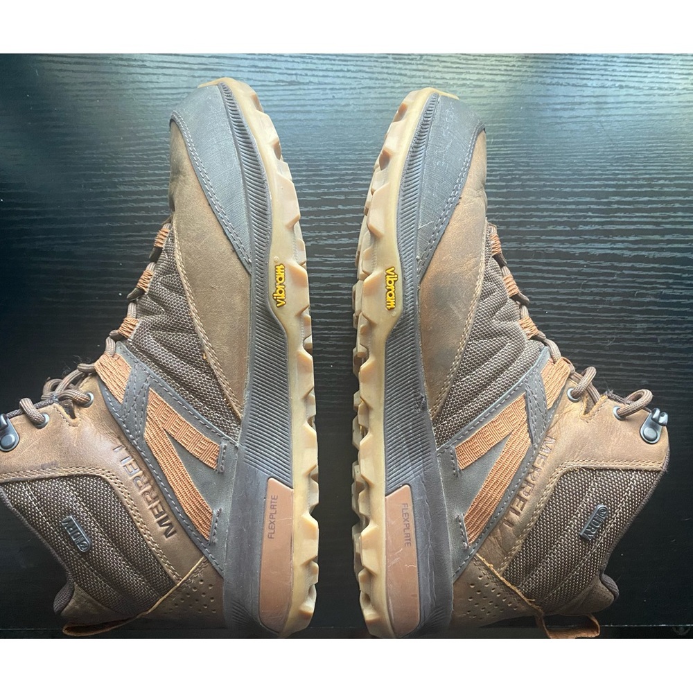Mens Merrells - Picture 2 of 2
